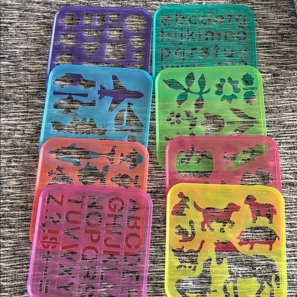 Vintage Tupperware Tuppertoys Stencil Art Set - Picture 3 of 3